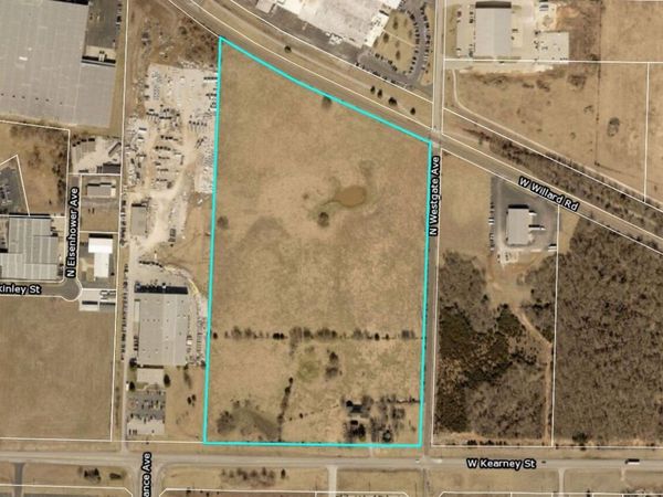 4321 W Kearney Street , Springfield, MO 65803