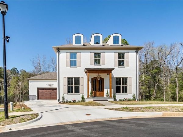 5488 Hilltop Drive S, Mobile, AL 36608