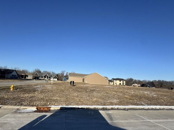 347 Mason Drive, Riverdale, IA 52722