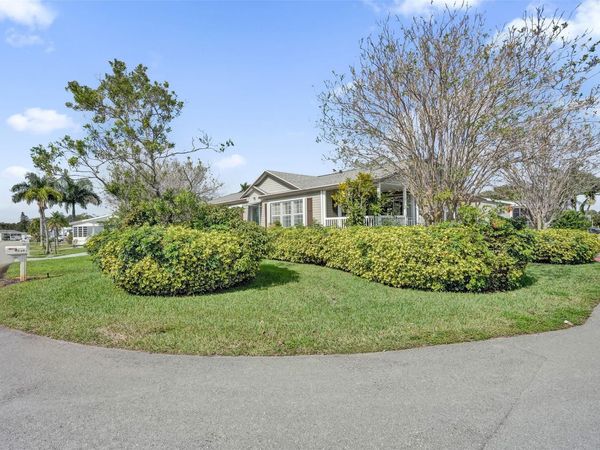 8601 SW 21st Ct, Davie, FL 33324