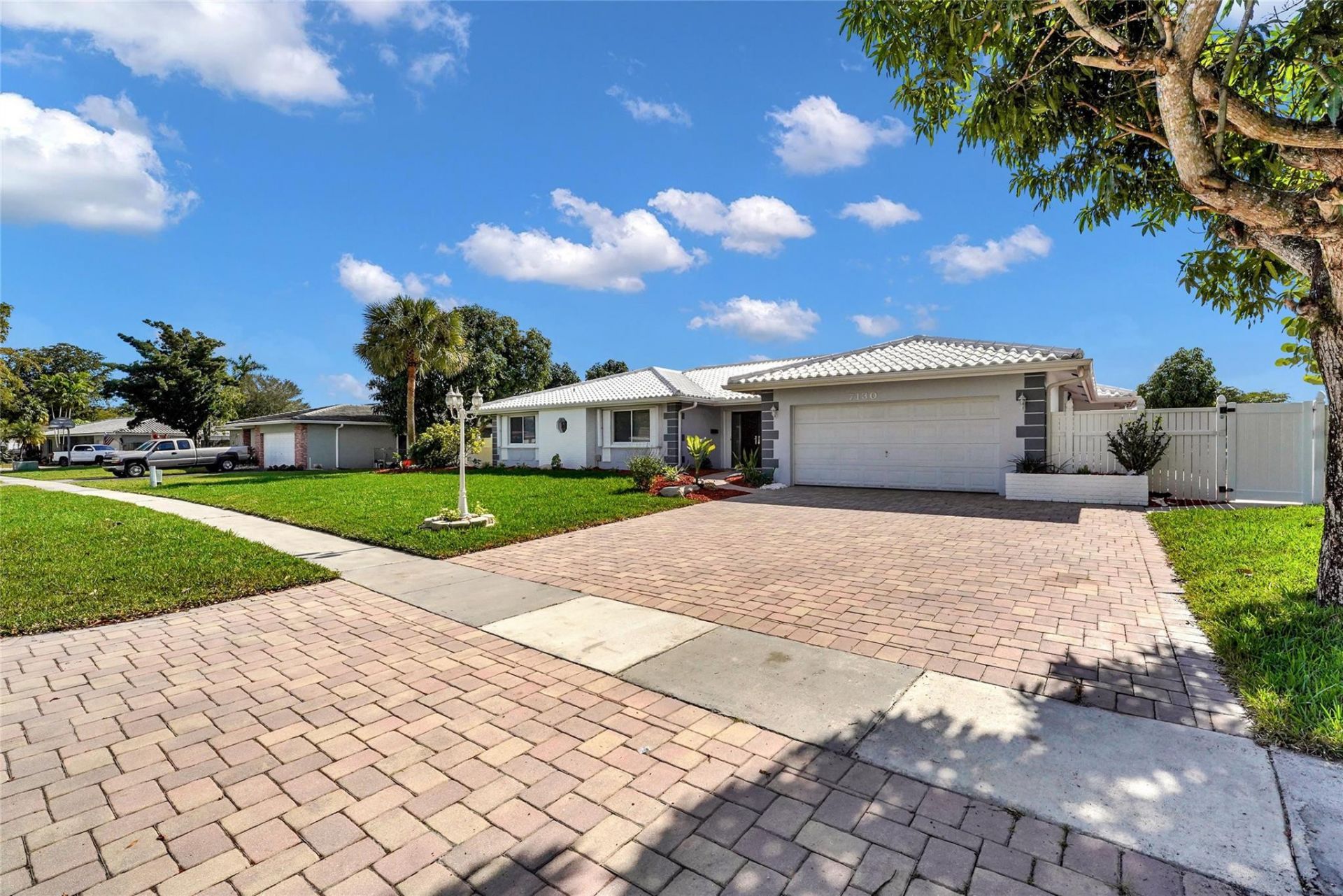7130 SW 9th Street, Plantation, FL 33317 Photo