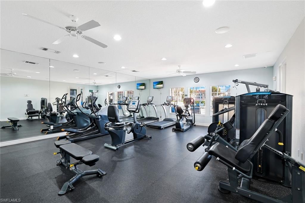 4610 Saint Croix Ln, Unit 1027, Naples, FL 34109 Photo