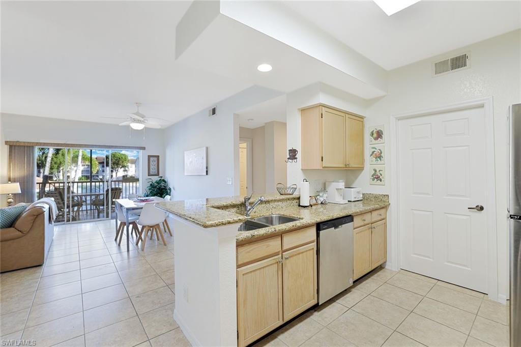 4610 Saint Croix Ln, Unit 1027, Naples, FL 34109 Photo