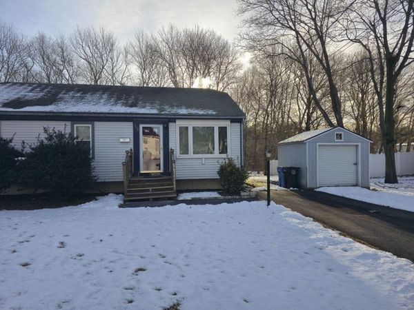 289 Commercial St, Whitman, MA 02382