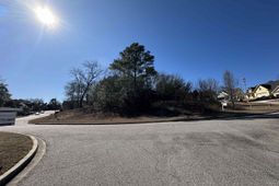 129 Mayhaw Drive photo 4