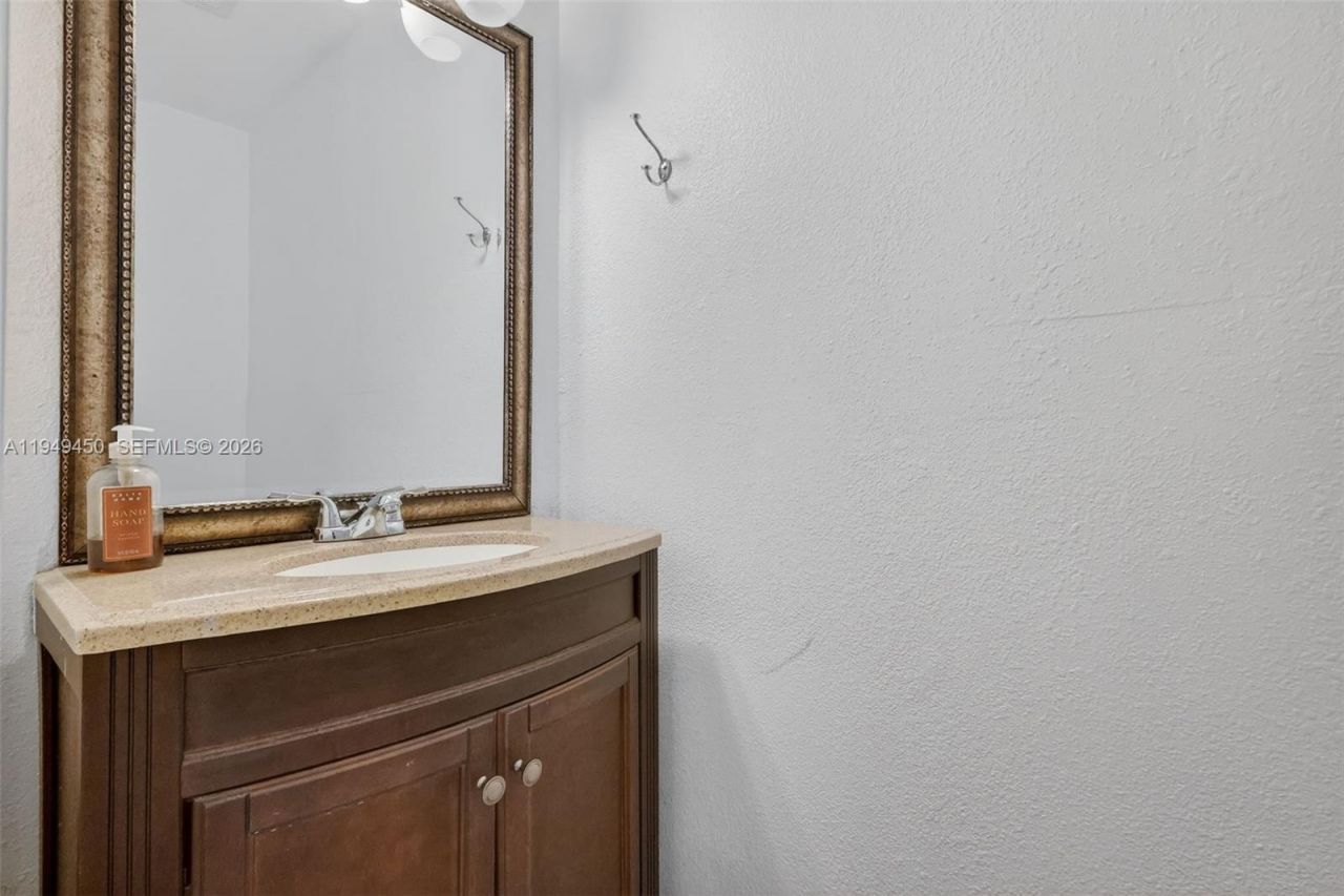 3516 Gardens East Dr, Unit A, Palm Beach Gardens, FL 33410 Photo