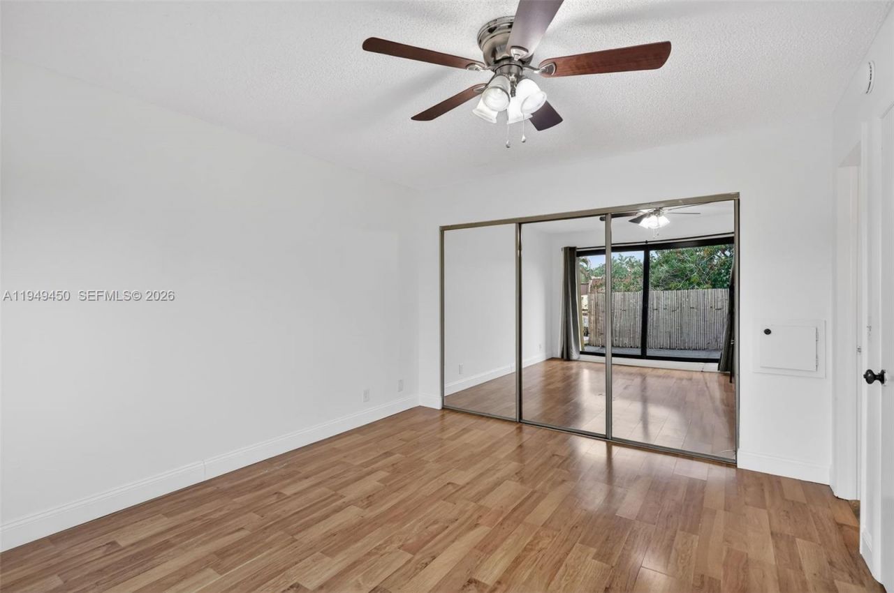 3516 Gardens East Dr, Unit A, Palm Beach Gardens, FL 33410 Photo