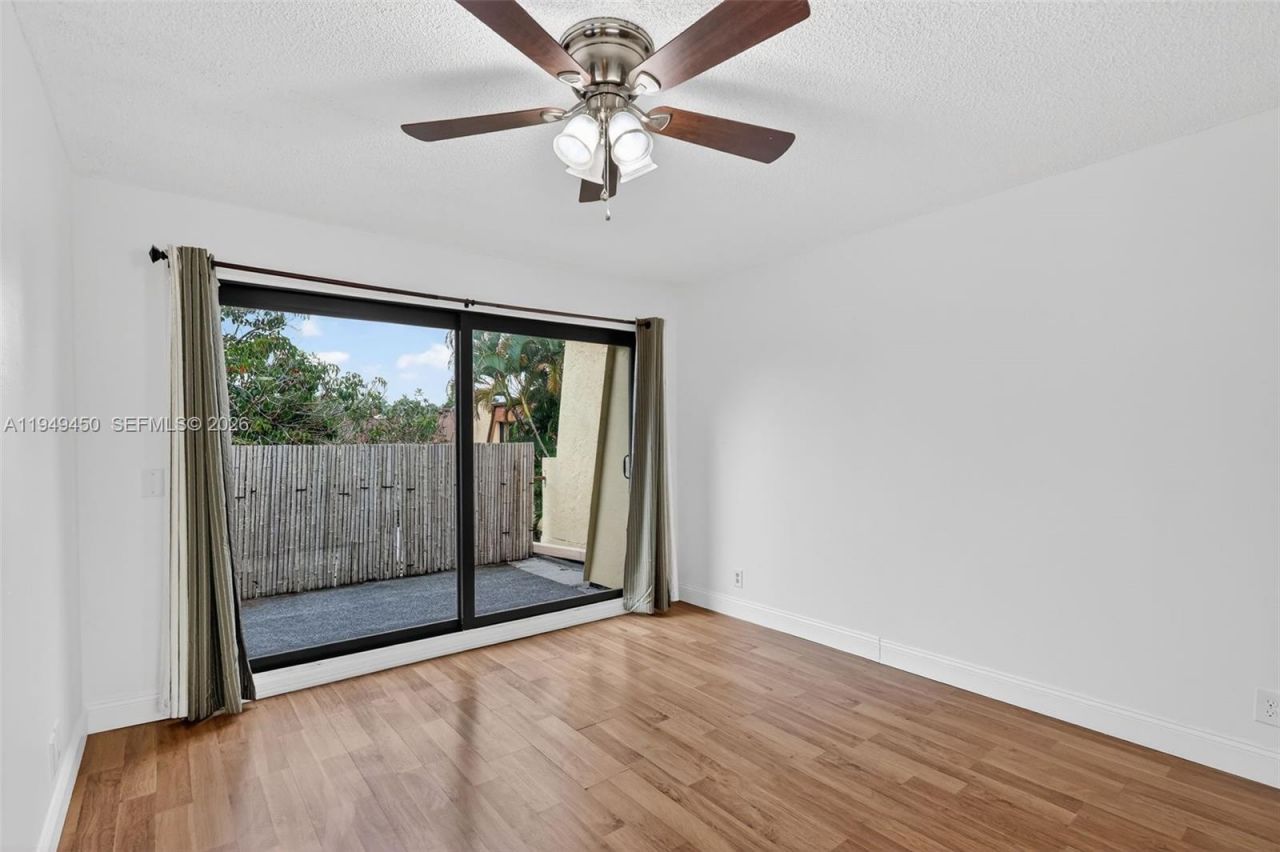 3516 Gardens East Dr, Unit A, Palm Beach Gardens, FL 33410 Photo