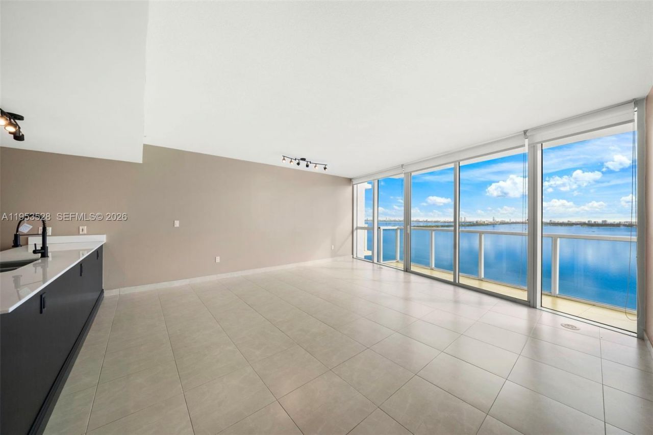 665 NE 25th St, Unit 2202, Miami, FL 33137 Photo