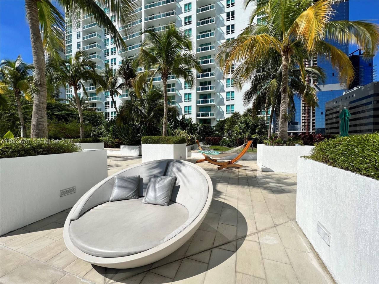 951 Brickell Ave, Unit 3304, Miami, FL 33131 Photo