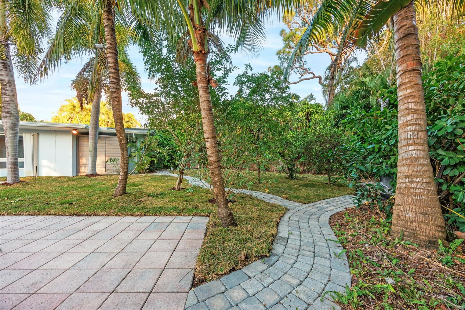 2614 NE 15th Street, Fort Lauderdale, FL 33304 Photo