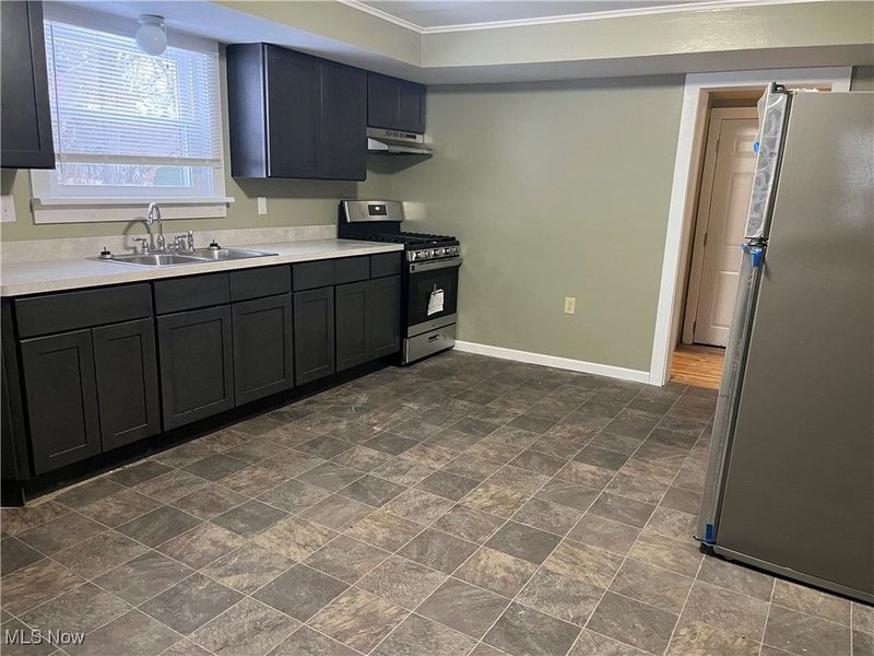 665 Crown Avenue, Ravenna, OH 44266 Photo 8