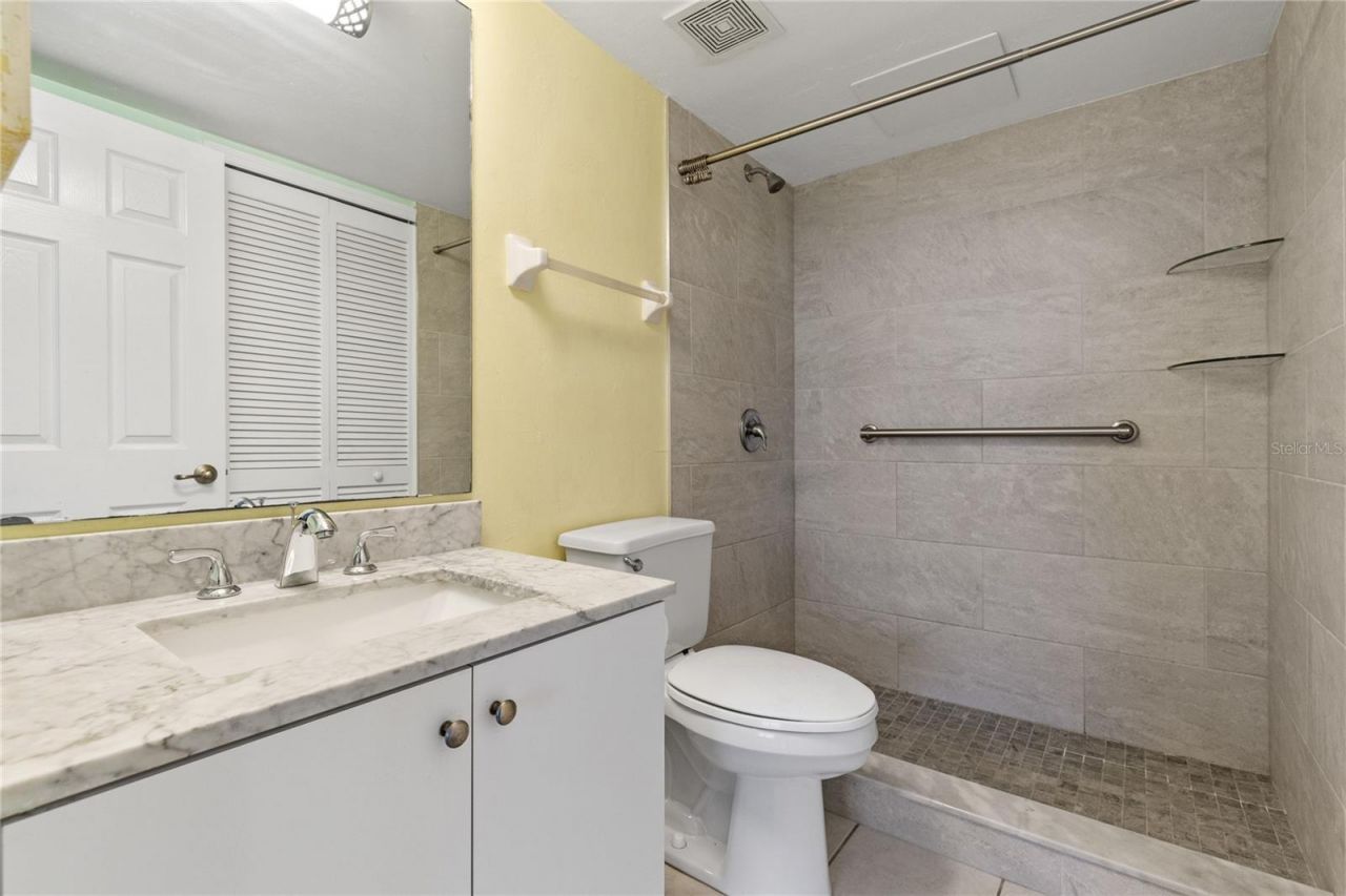 4803 Sunset Court, Unit 304, Cape Coral, FL 33904 Photo