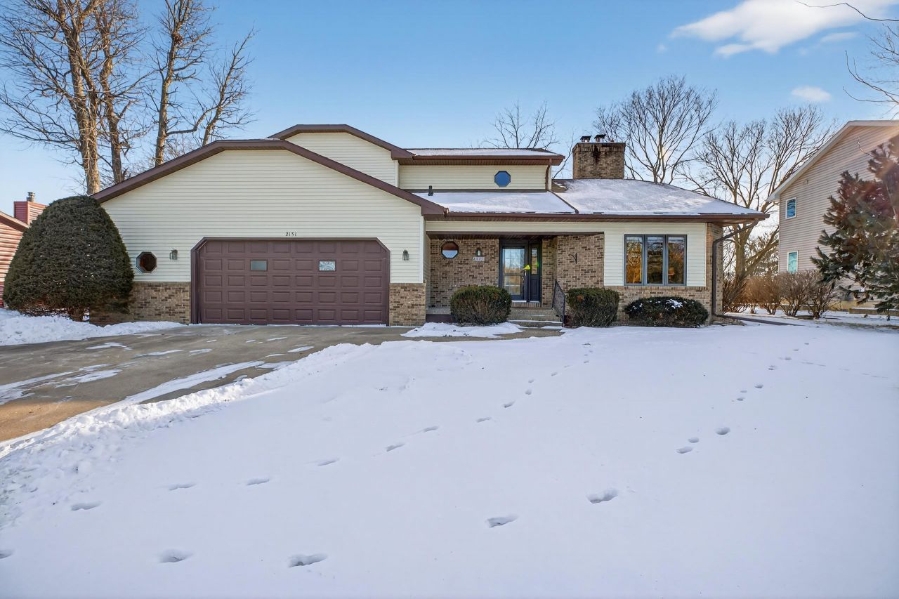 2151 Grand Boulevard, Waterloo, IA 50701 Main Photo