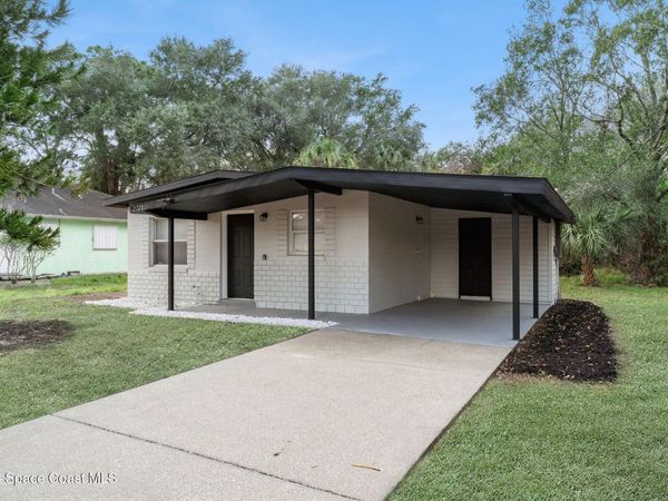 2720 Pineapple Avenue, Mims, FL 32754