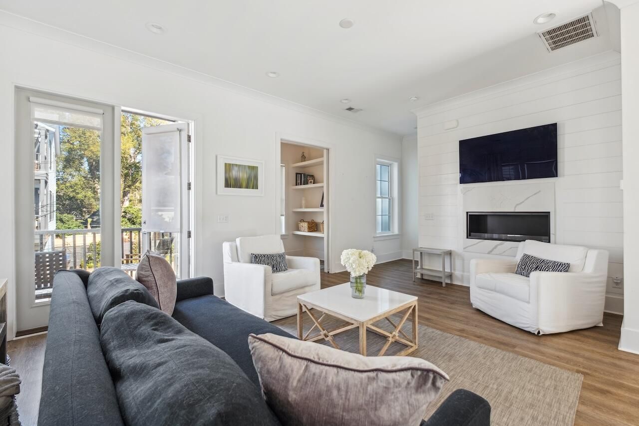 1213 Gatch Court Photo 6