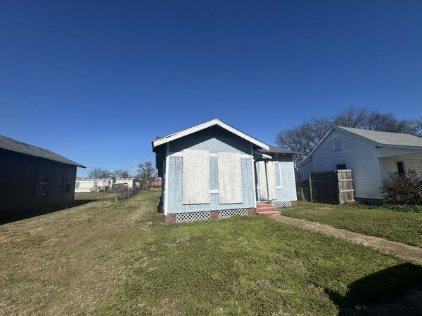 1611 4th Ave S, Columbus, MS 39701