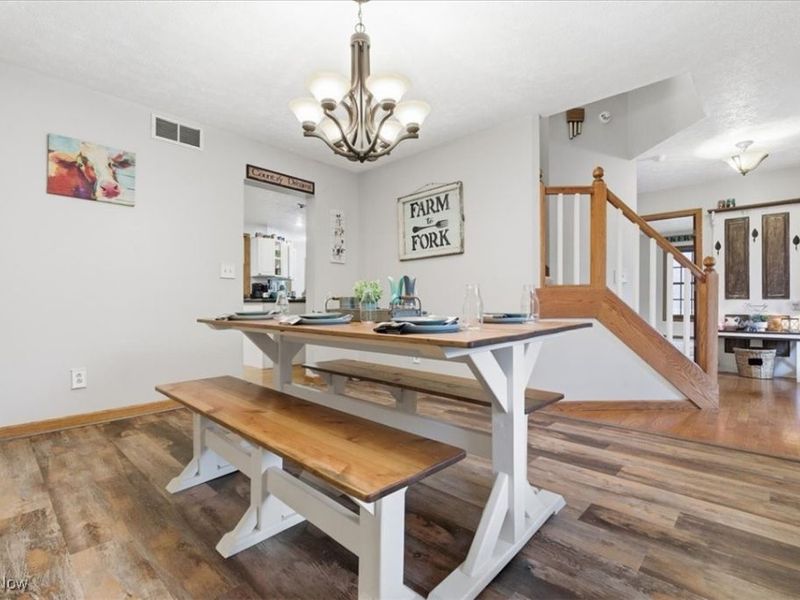 1621 Lakewood Circle, Washington, WV 26181 Photo 10