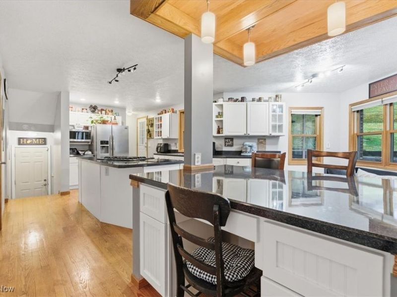 1621 Lakewood Circle, Washington, WV 26181 Photo 12