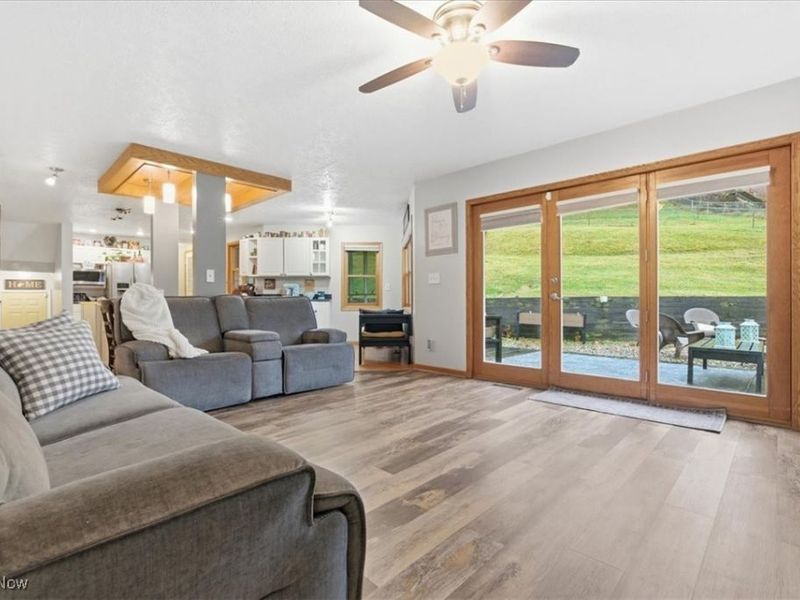 1621 Lakewood Circle, Washington, WV 26181 Photo 20