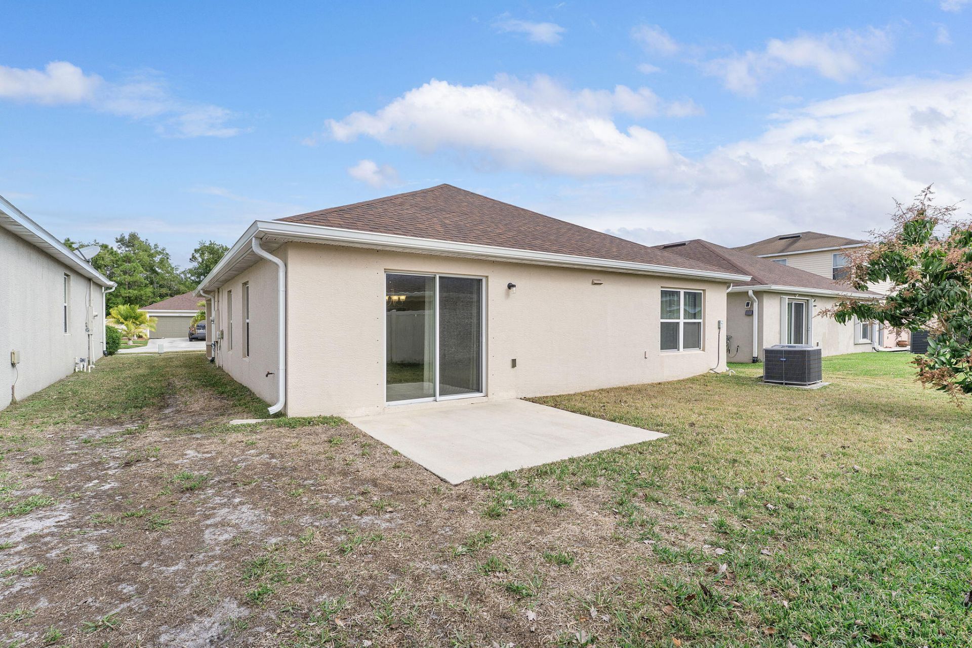5330 NW Pine Trail Circle, Port Saint Lucie, FL 34983 Photo