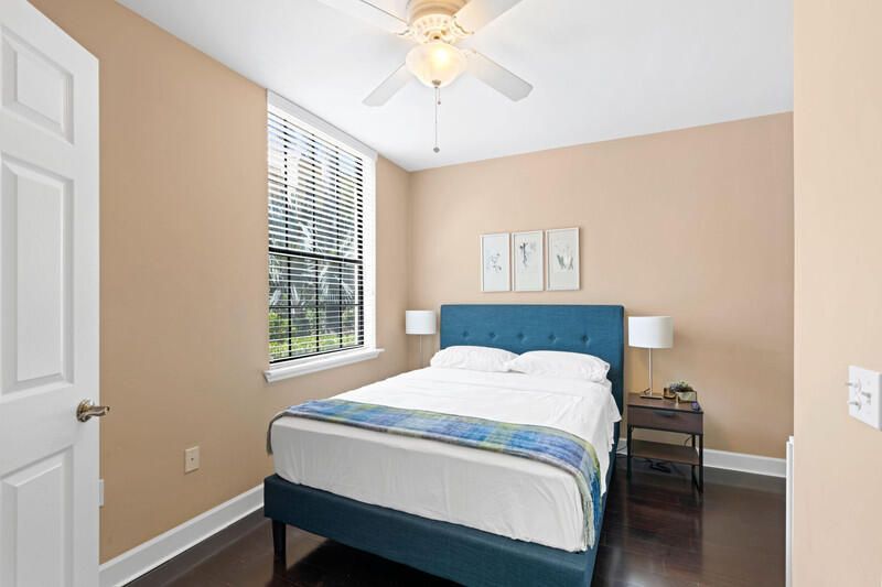 656 Fern Street, West Palm Beach, FL 33401 Photo