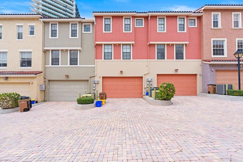 656 Fern Street, West Palm Beach, FL 33401 Photo