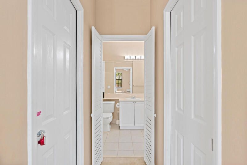 656 Fern Street, West Palm Beach, FL 33401 Photo