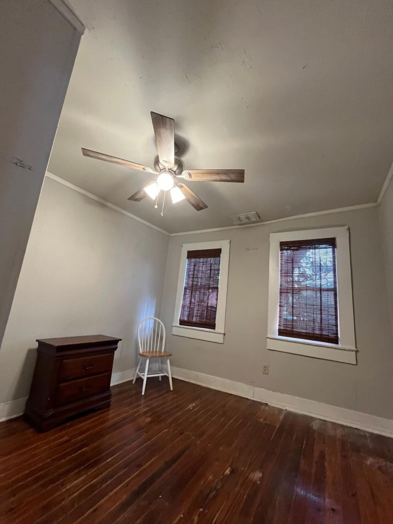 160 Coming Street Photo 10