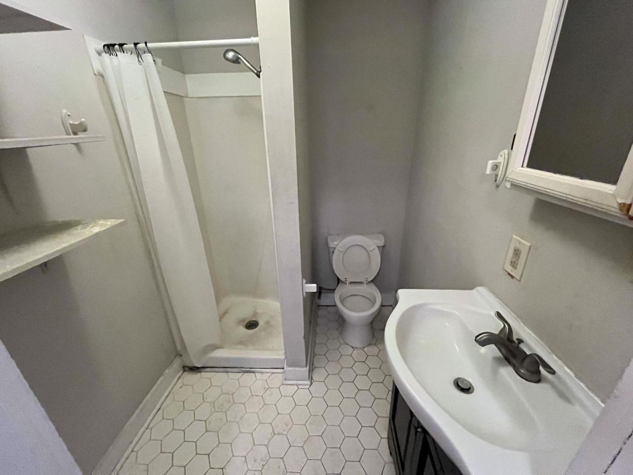 160 Coming Street Photo 12