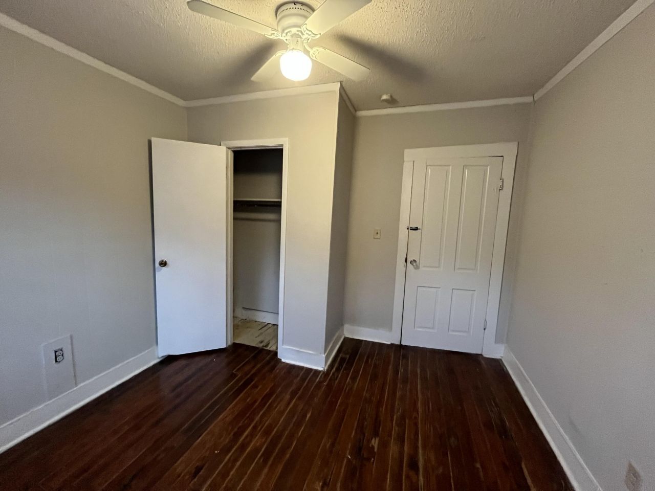 160 Coming Street Photo 16