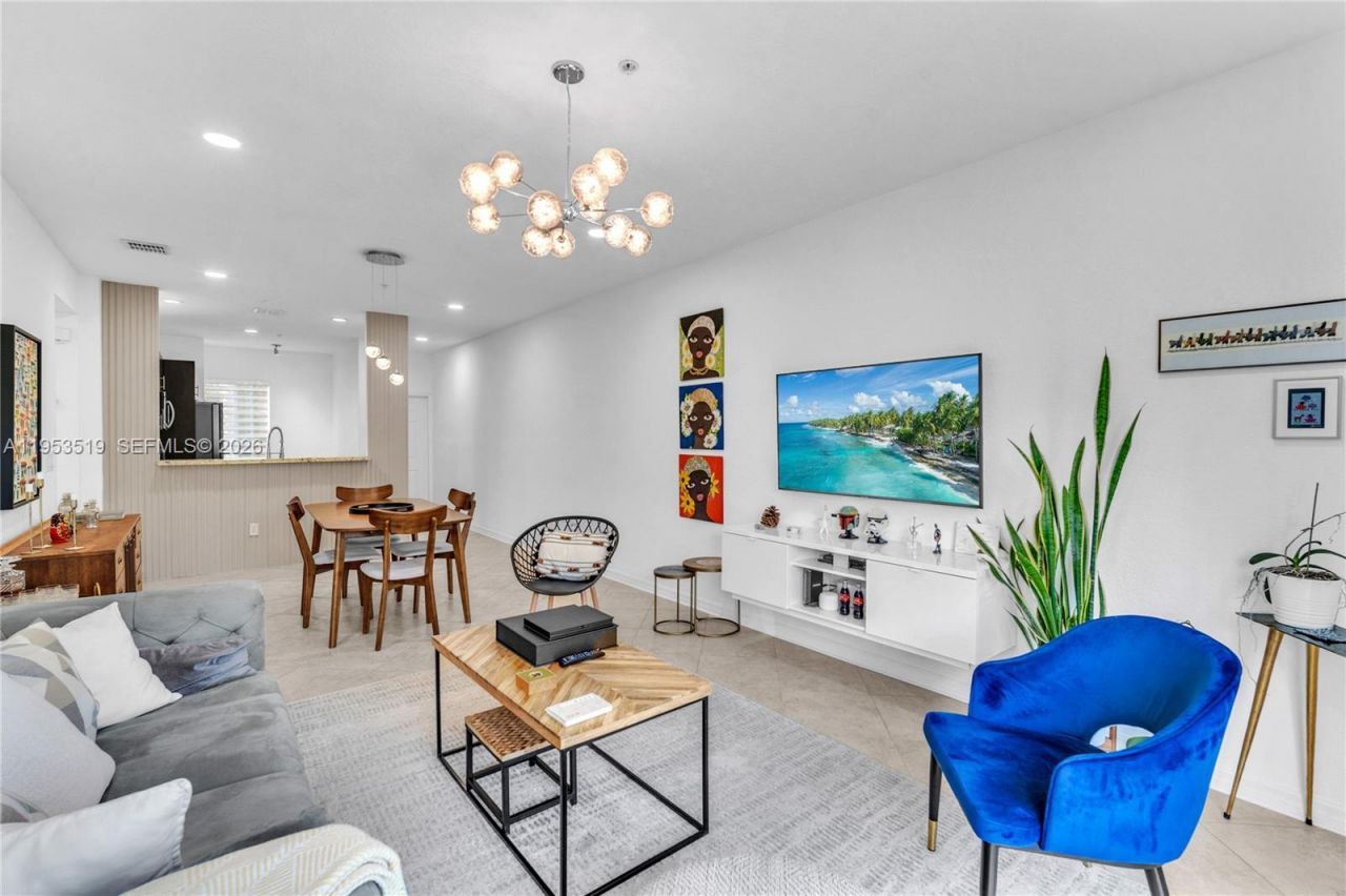 121 NW 2nd Ave, Unit 4, Hallandale Beach, FL 33009 Photo