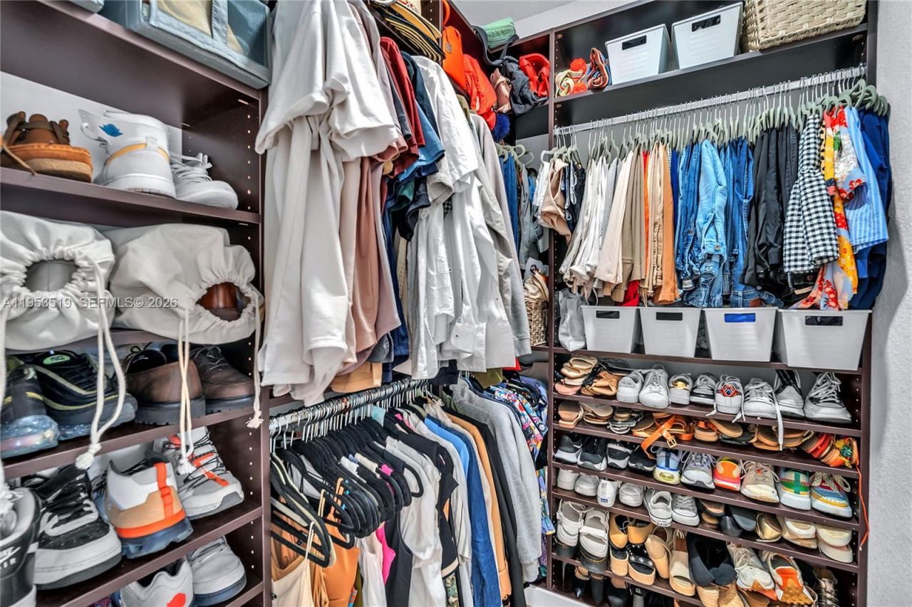 121 NW 2nd Ave, Unit 4, Hallandale Beach, FL 33009 Photo
