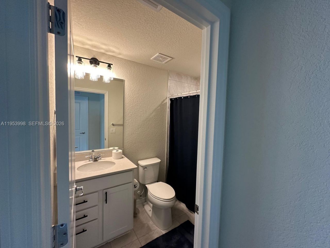 3235 N Watercress Dr, Lauderdale Lakes, FL 33311 Photo