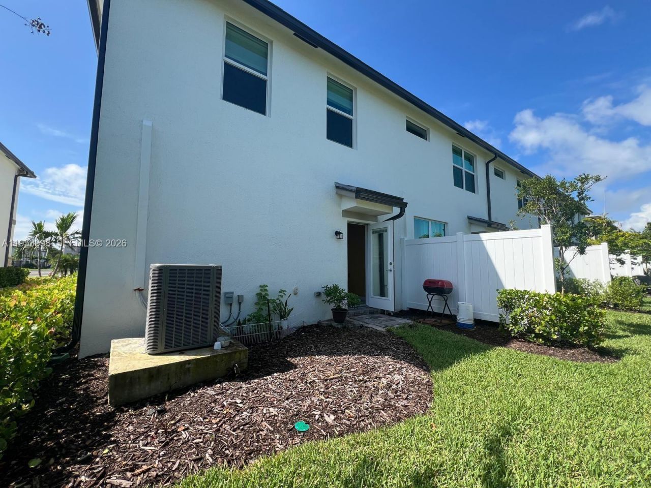 3235 N Watercress Dr, Lauderdale Lakes, FL 33311 Photo