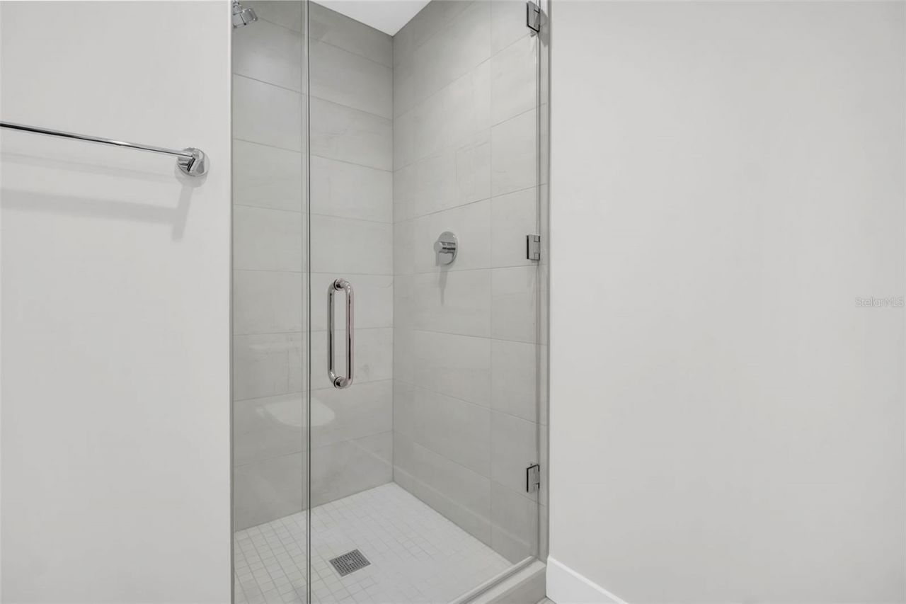 275 1st Avenue S, Unit 2807, Saint Petersburg, FL 33701 Photo