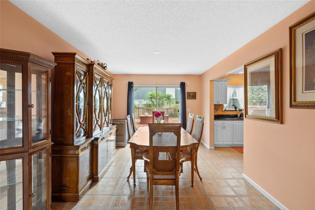 3910 77th Place E, Sarasota, FL 34243 Photo