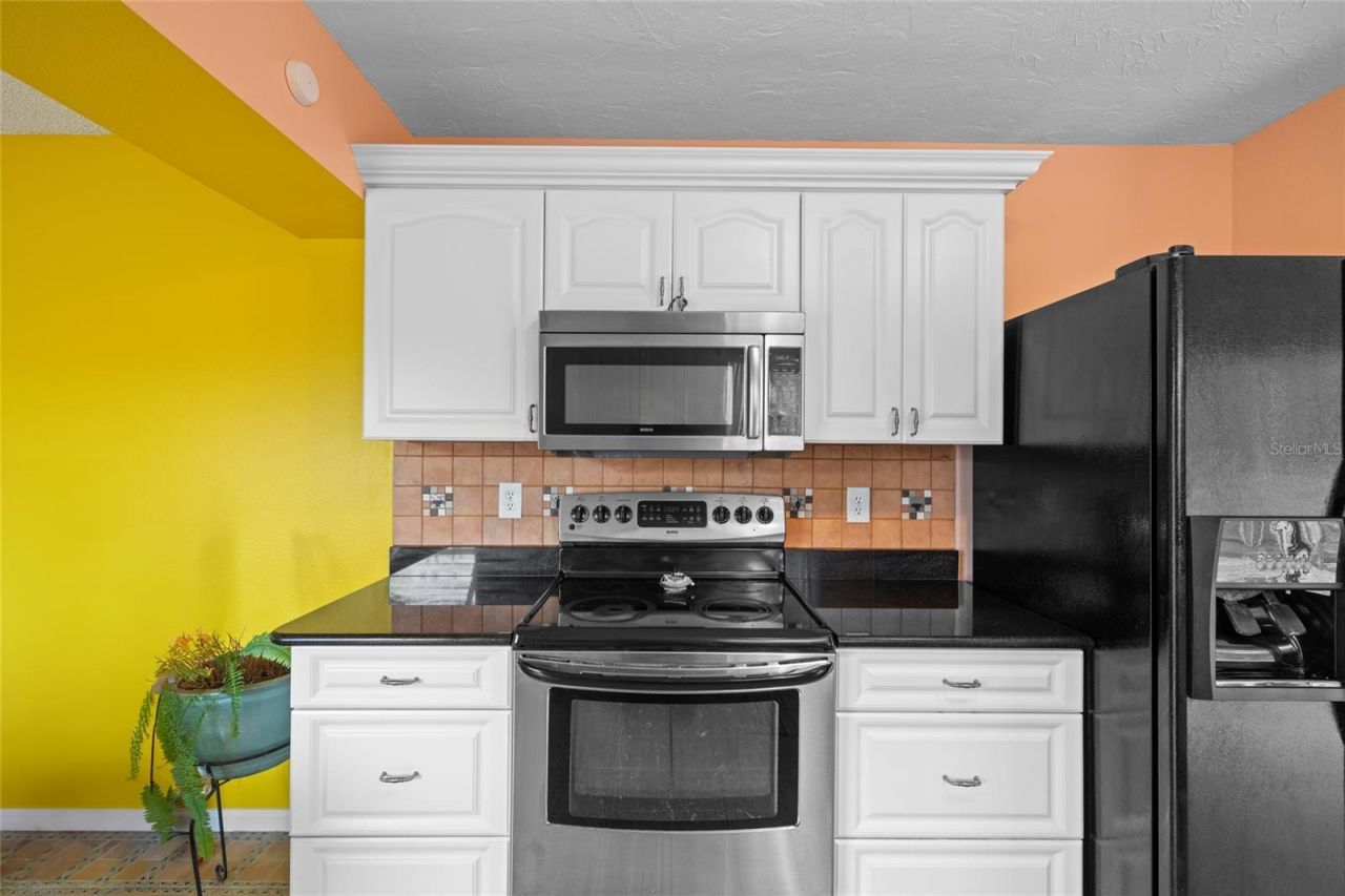 3910 77th Place E, Sarasota, FL 34243 Photo