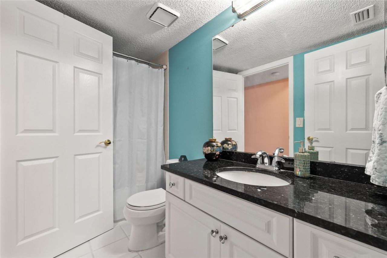 3910 77th Place E, Sarasota, FL 34243 Photo