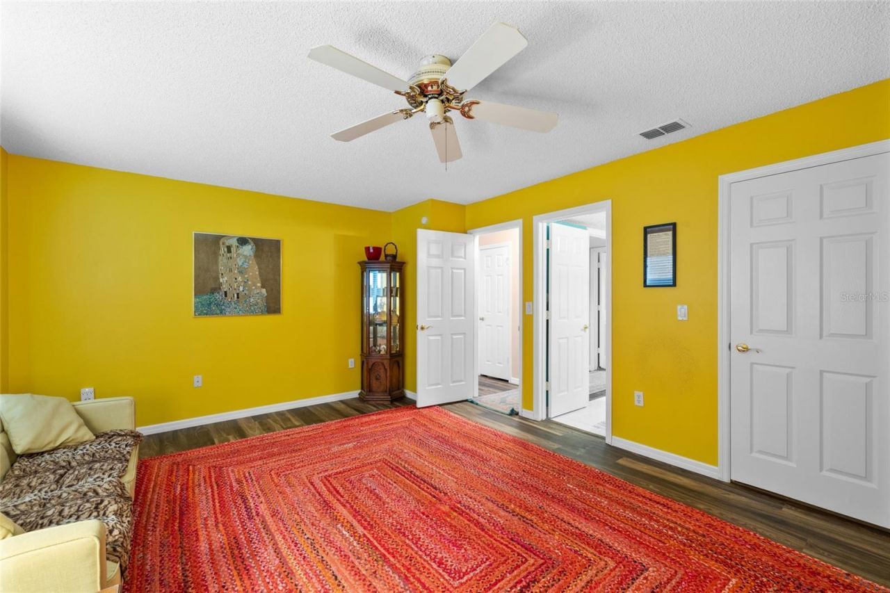 3910 77th Place E, Sarasota, FL 34243 Photo