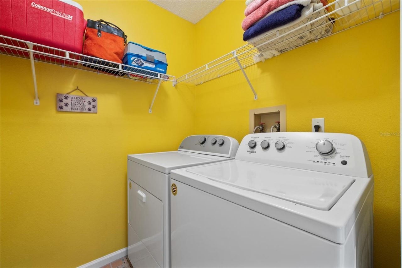 3910 77th Place E, Sarasota, FL 34243 Photo