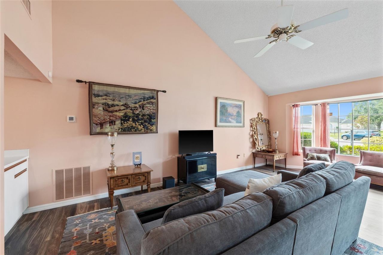 3910 77th Place E, Sarasota, FL 34243 Photo