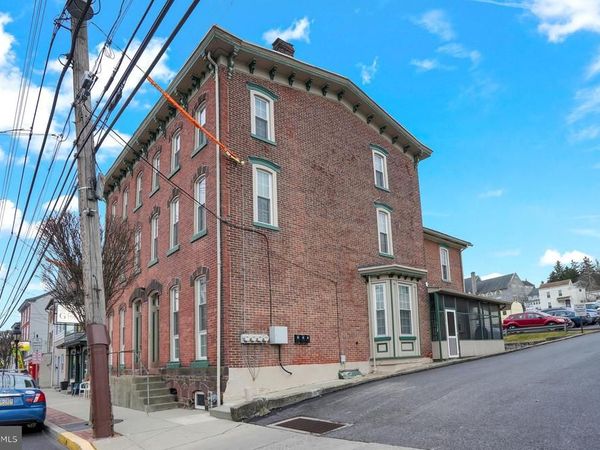 72 N MAIN STREET, Unit 1, SPRING CITY, PA 19475