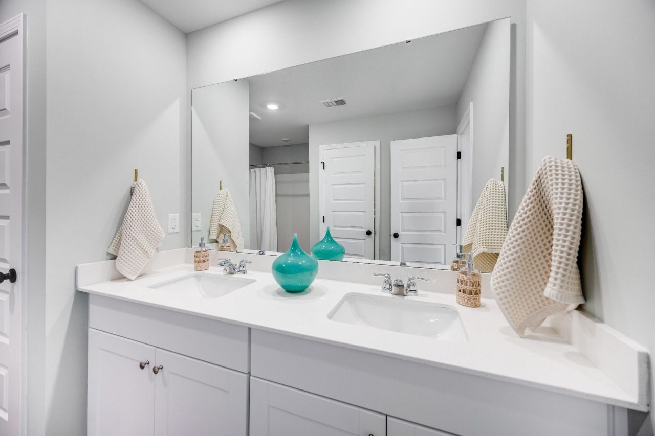 127 Blowing Leaf Lane Photo 15