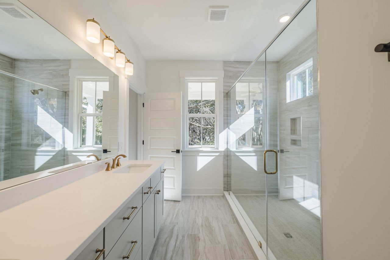 1360 Lucinda Street Photo 28