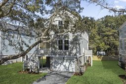 1360 Lucinda Street photo 4