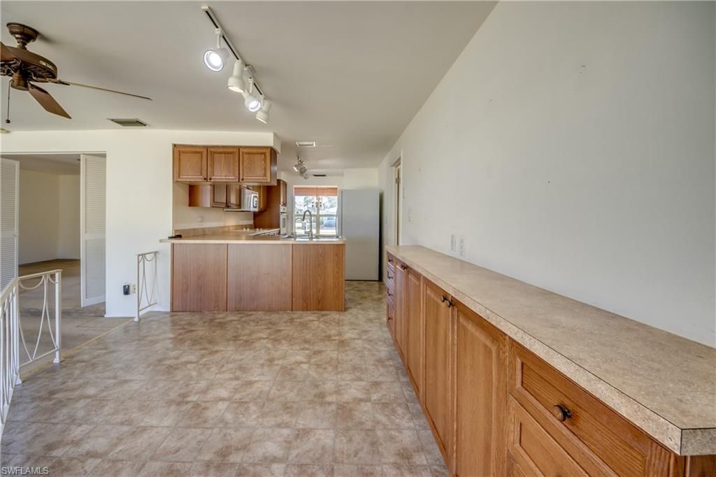 3728 Deleon St, Fort Myers, FL 33901 Photo