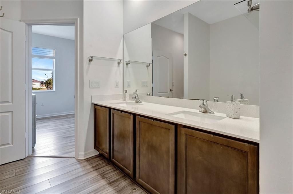 4413 NW 34th St, Cape Coral, FL 33993 Photo