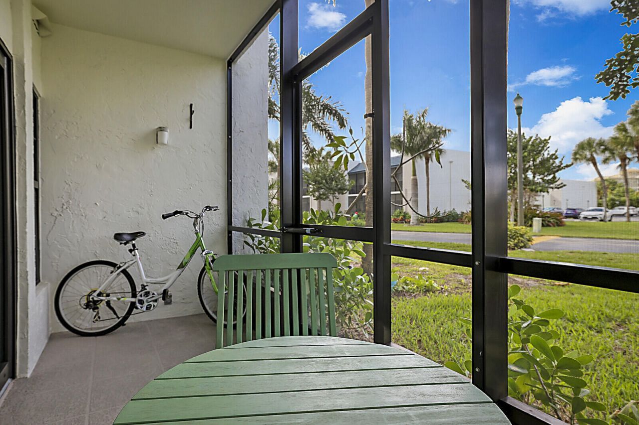 1605 S Us Highway 1, Unit V6-102, Jupiter, FL 33477 Photo