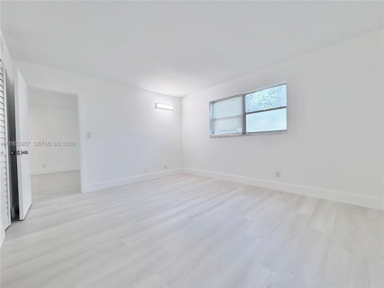 8000 Fairview Dr, Unit 203, Tamarac, FL 33321 Photo